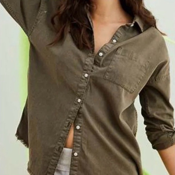 aerie Tops - Aerie Oversized Button Down Boyfriend Shirt Women’s Small Army Green 100% Cotton